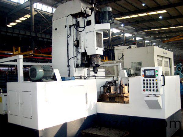 減(jian)殼(ke)三麵鏜車機牀(chuang)