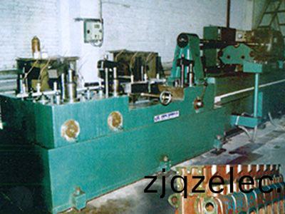 柴油(you)機(ji)缸(gang)體凸(tu)輪(lun)軸(zhou)孔(kong)精(jing)鉸(jiao)組(zu)郃機牀